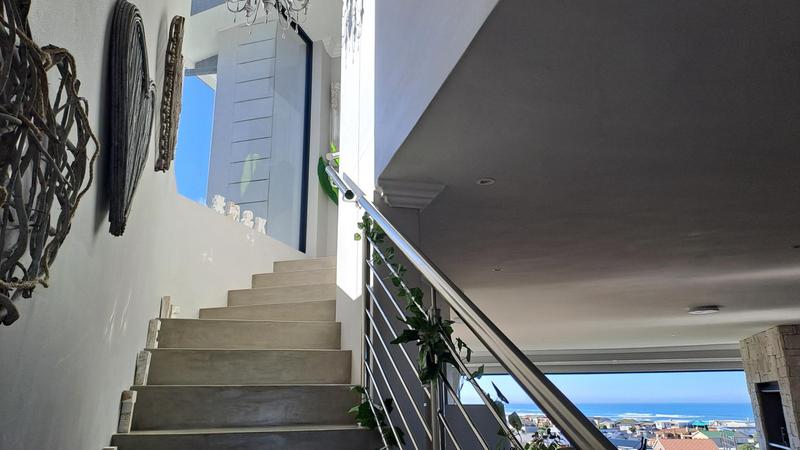 2 Bedroom Property for Sale in Stilbaai East Western Cape